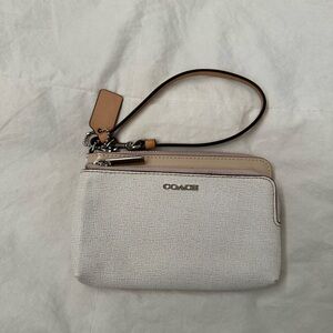 Coach card holder/wristlet